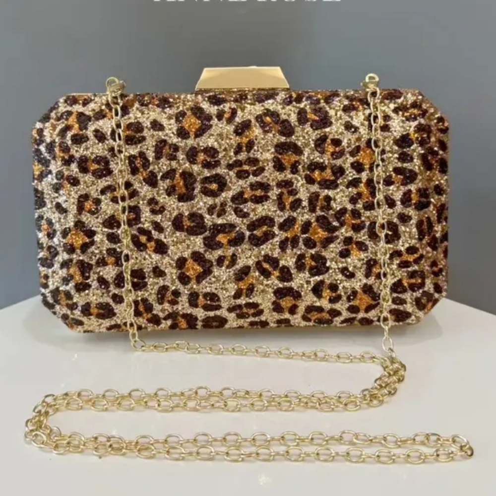 🐎NEW! Leopard Print Evening Bag